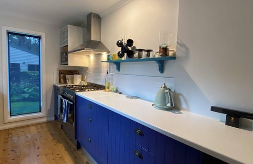 Long Beach Cottage | Northcove Cottage, a relaxing bush retreat nestled between Maloneys & Long Beach