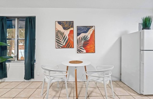 Springfield Apartment | Northeast Florida Retreat