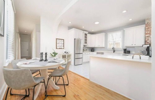 Springfield Apartment | Northeast Florida Retreat