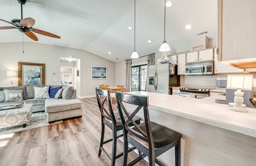Ogden House | Northeast Wilmington Home ~ 5 Mi to Beach!