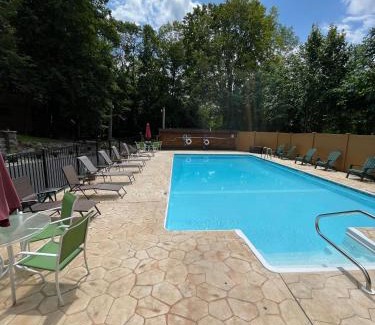 Lake George House | Northern Acres