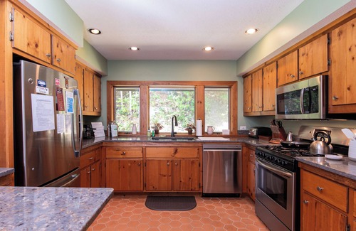 Plymouth House | Northern Comfort @ Osprey Place - Plymouth, VT