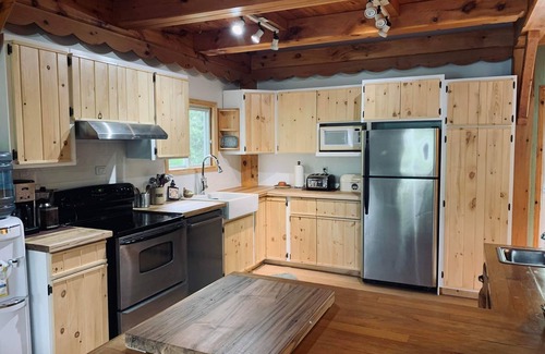 Algoma District Cottage | Northern Haven on a Crystal-Clear Lake. Ideal for family-style vacations