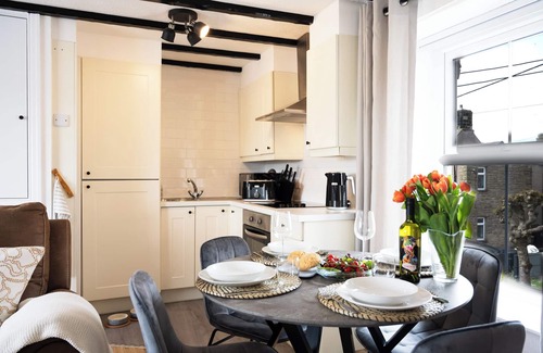 Bellingham House | Northern Hideaways, Castle Hill View