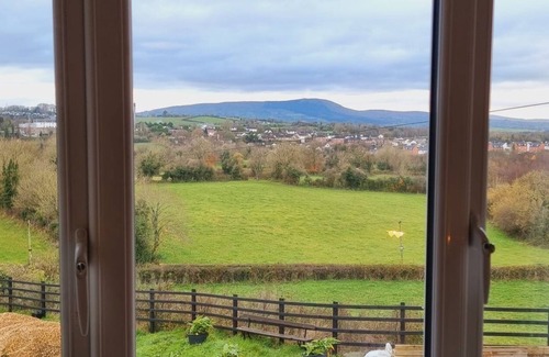 Magherafelt House | Northern Ireland Cozy Retreat With 4 Bedrooms