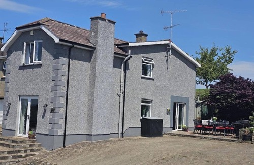 Magherafelt House | Northern Ireland Cozy Retreat With 4 Bedrooms