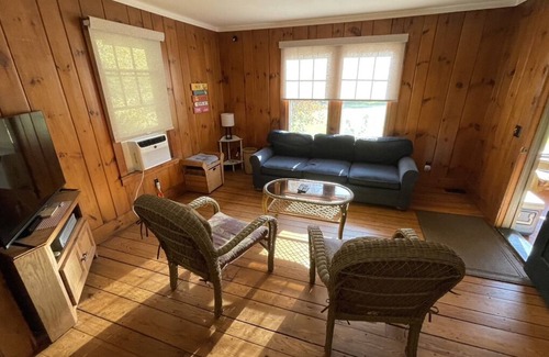 North Lake George Cottage | Northern Lake George cottage with Beach access.