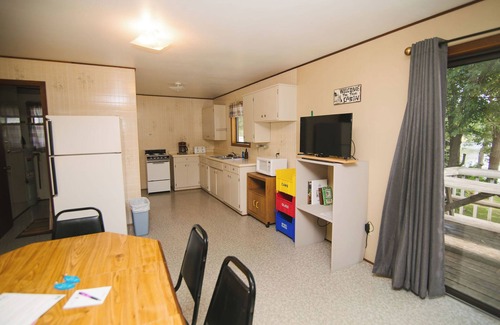 Richmond Cabin | Northern Lights, a 3BR lakefront cabin on the Horseshoe Chain of Lakes