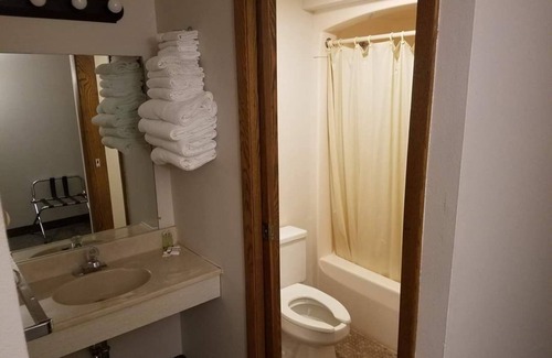 Park Falls Hotel | Northern Lights Inn