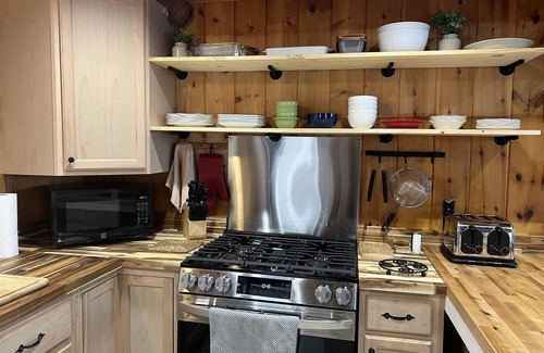 Linneus Cottage | Northern Maine Lake Cottage sleeping 8