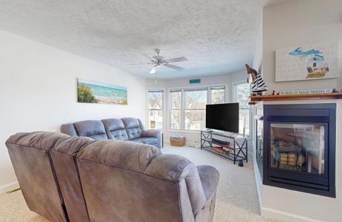 Manistee Apartment | Northern Michigan Manistee Magic