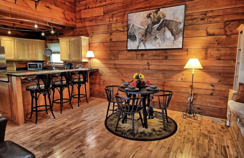 Creston Cabin | Northern Peaks Farm-Open for Bookings! Fire Pit, WIFI, Hot Tub