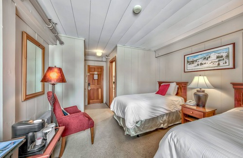 Sugar Bowl Resort Hotel | Northern Twin Room