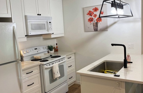 Huntsville Condo | NorthernGetaway - Fairy Lake Condo Huntsville