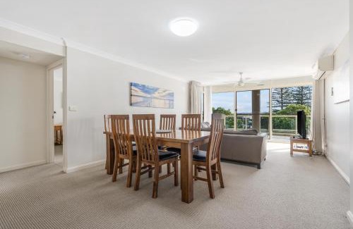 Port Macquarie Apartment | Northpoint 402