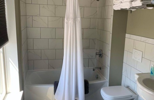 Northport House | Northport Inn Boutique Hotel Room 8