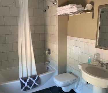 Northport House | Northport Inn Boutique Hotel R201