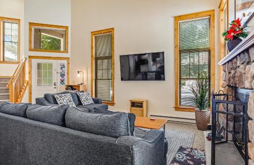 Tannersville House | Northridge 181