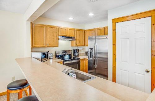 Tannersville House | Northridge 181