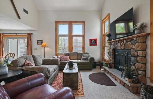 Tannersville House | Northridge 197