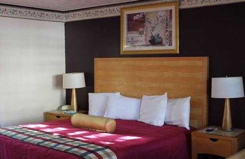 Williamstown Hotel | Northside Motel