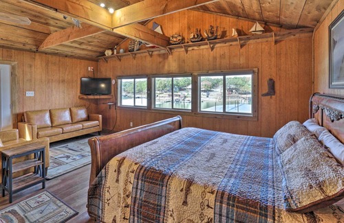Chico Apartment | 'Northside Pilot House' - Easy Walk to Marina