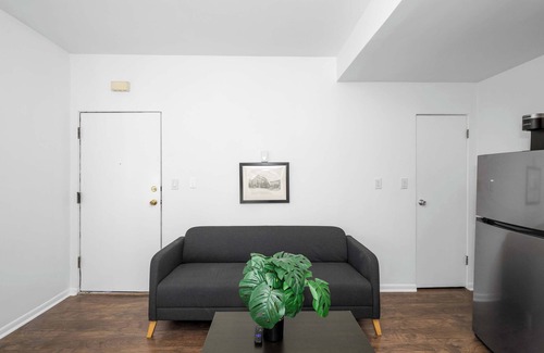 Northside House | Northside Suites – 4 Apartments!