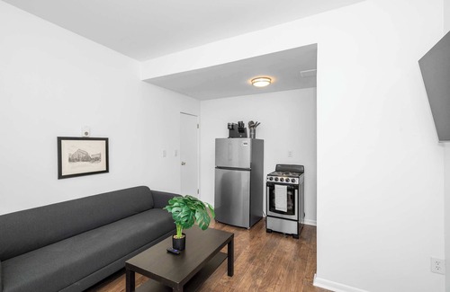 Northside House | Northside Suites – 4 Apartments!