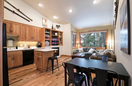 Truckee Condo | Northstar Ski-In/Ski-Out Renovated 2BR Hidden Gem at Truckee Lake Tahoe