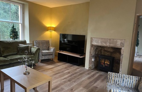 Old Bewick Cottage | Northumberland. Hot Tub Haven for 10 in 5 en-suite bedrooms