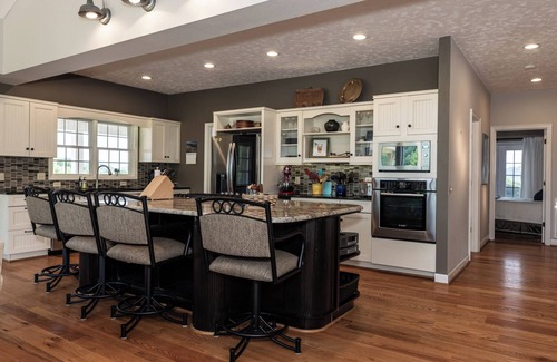 Ronda House | Northwestern North Carolina wine country in the Appalachian foothills