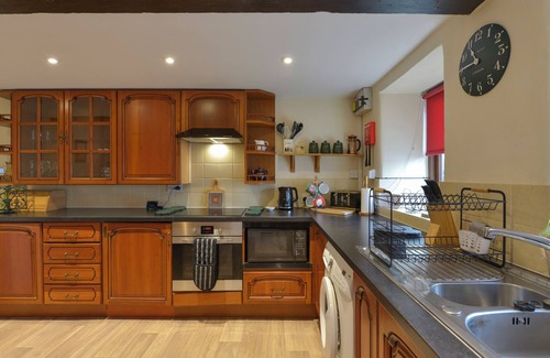 East Portlemouth Cottage | NORTHWOOD BARN, pet friendly, with a garden in Okehampton