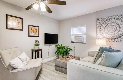 Old Northwood House | Northwood Retreat B