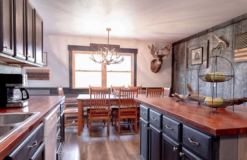 Birchwood House | Northwoods Antler Lodge - Rustic Retreat Sleeps 12