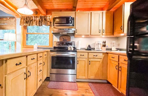 Herbster Cabin | Northwoods Cabin - private beach access