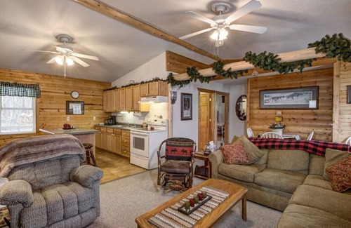 Ojibwa Cabin | Northwoods Escape in Winter