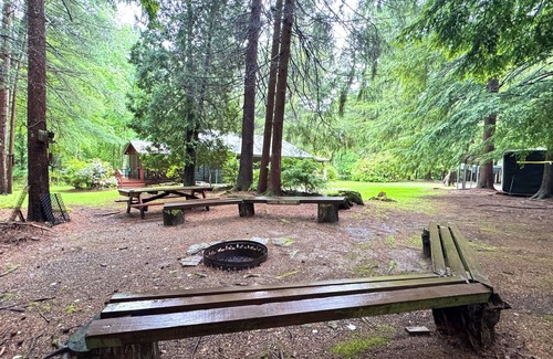 Sigel Cottage | Northwoods Ln Cottage in Clear Creek