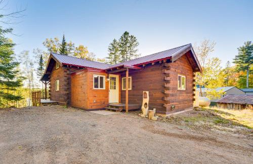 Hayward House | Northwoods Nature Escape! Lakefront Hayward Cabin
