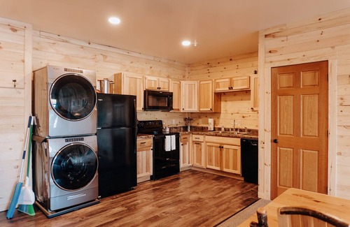 Houghton Cabin | Northwoods Riverbank Sauna Cabin 16A
