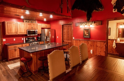 Hayward Cabin | Northwoods Rustic Lodge steps away from Round Lake in Richardson Bay & Pontoon