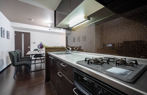 Higashi Apartment | Norwegian Wood 303