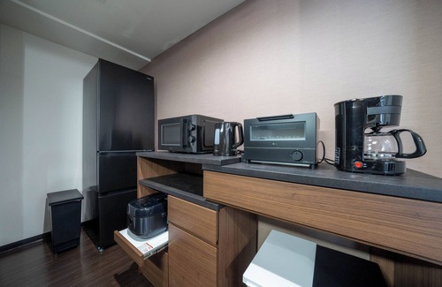 Higashi Apartment | Norwegian Wood 303