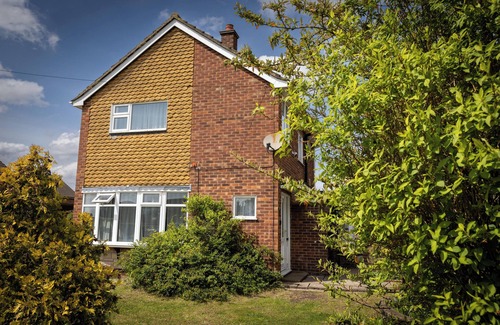 Norwich House | Norwich - House - Sleeps 7 - Parking - Garden