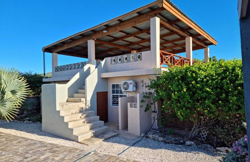 Sabana Westpunt Ski Chalet | Nos Soño Stay and Dive, holidays in paradise! Guest home