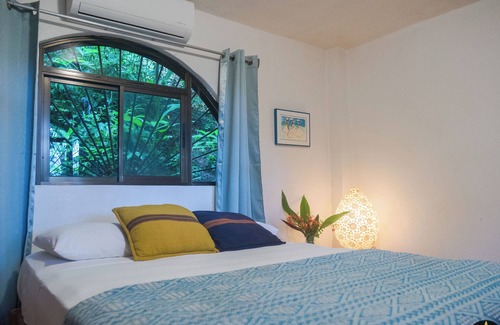 Nosara Bed & Breakfast | Nosara Sunrise Bed and Breakfast, Coral Room