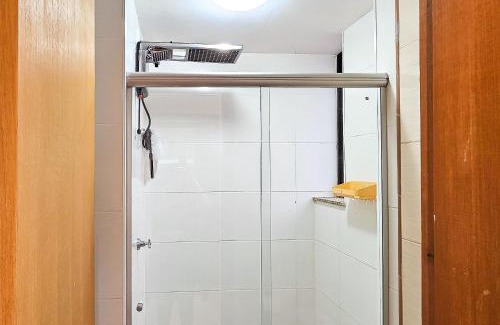 Sao Mateus Apartment | Nosso Apê Estrela Sul: Ar-cond. | Garagem | Quarto e Sala NA0211