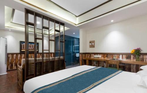 Wanbailin Qu Hotel | Nost algia Hotel Near University of Technology -Shanxi museum 时光漫步酒店 太原理工大学下元店 Free fresh ground coffee,Free laundry service