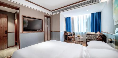 Kunming City Centre Hotel | Nostalgia S Hotel Kunming Old Street 时光漫步S酒店 昆明火车北站穿心鼓楼地铁站店 Free fresh ground coffee,Free laundry service