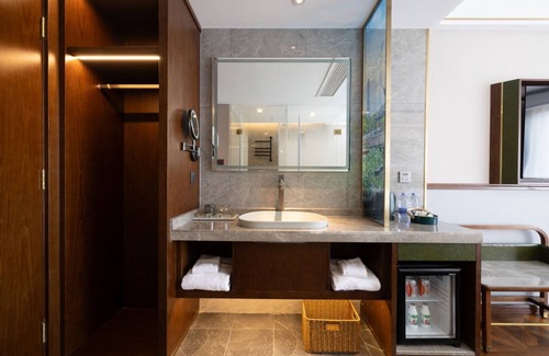 Jing'an Hotel | Nostalgia S Hotel(Shanghai Railway Station & Suzhou Creek)