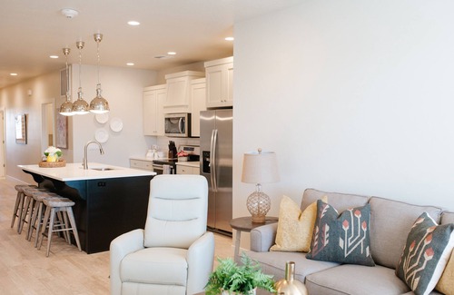 Washington Fields Condo | Nostalgic Dixie Condo | POOL IS OPEN!